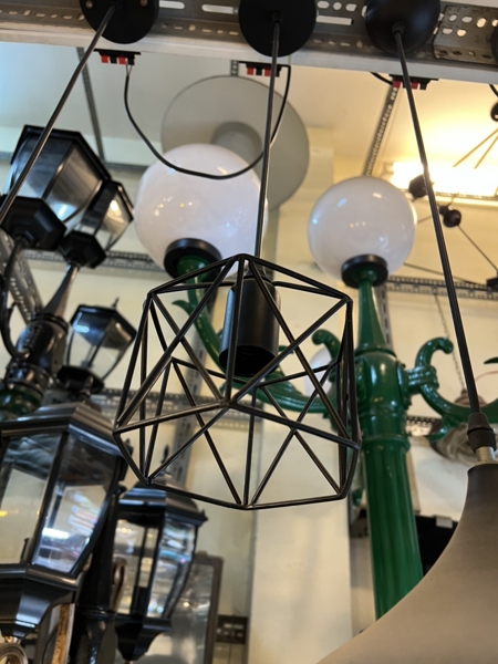 Đèn thả rọ sắt dáng K thân đen, đui E27x1(chưa bóng)_TH023 Kích thước: 180 x 230mm