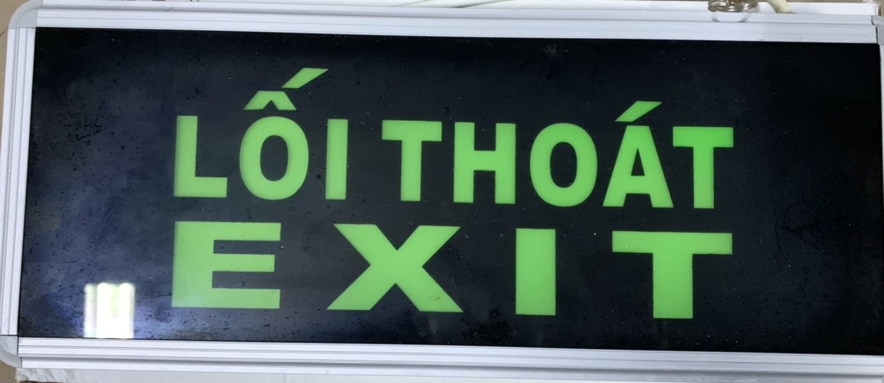 Đèn exit lối thoát chữ xanh 2 mặt