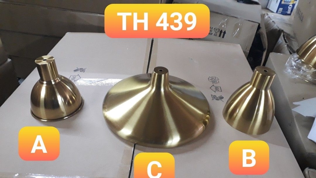 Thả đơn chao kín mạ đồng, E27x01, mã TH439 C, KT (mm): D350x150