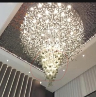 Đèn chùm thông minh PL065.4 kết hợp 2300 đá và 100 giọt nước, 35 đèn dimmer 3 màu L40, mâm tròn inox gương trắng 8K, KT(mm): 1800*4000